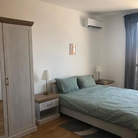 Cosy Flat With Big Balcony, Perfect Location Burgaz