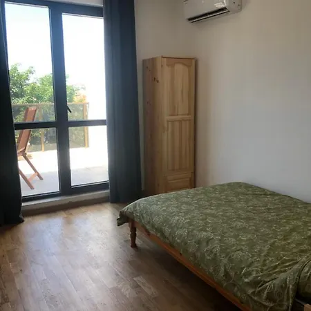Cosy Flat With Big Balcony, Perfect Location Daire *