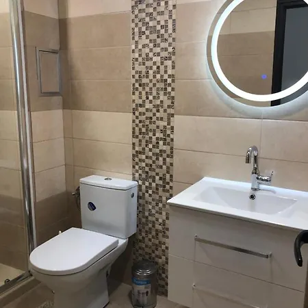 アパート Cosy Flat With Big Balcony, Perfect Location